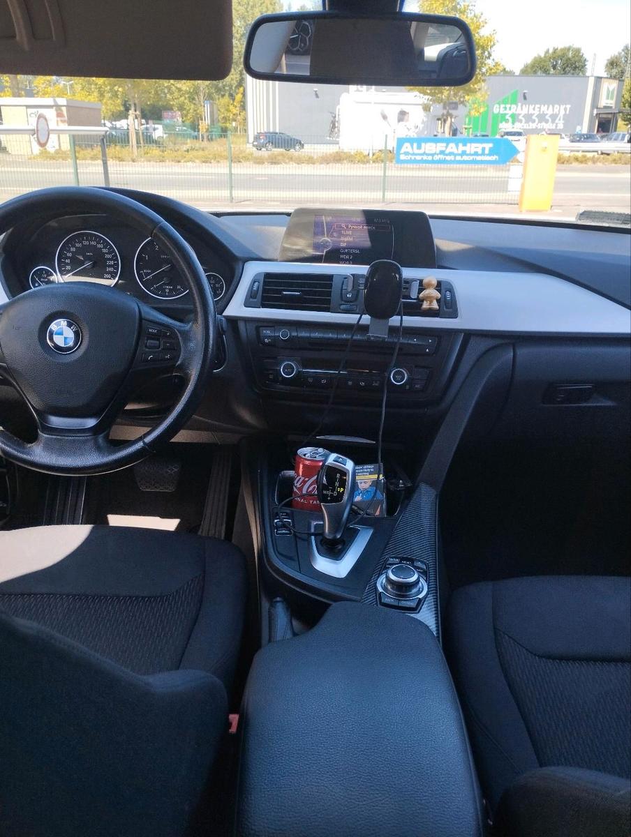 BMW 320 2012 — photo 11