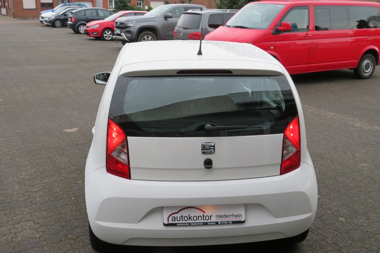 Fahrzeugabbildung SEAT Mii Style 4-TÜREN KLIMA ZV EFH TELVOR 1.HAND
