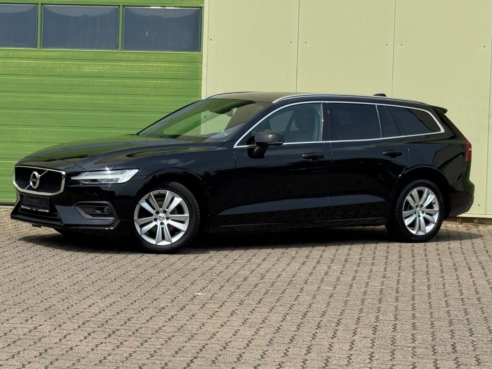 Volvo V60 Kombi 2.0 D Momentum Pro