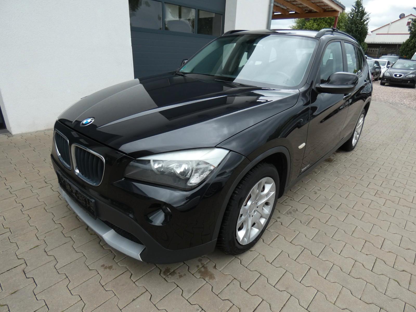 BMW X1 18 i sDrive Automatik Klima Schwarz Met.