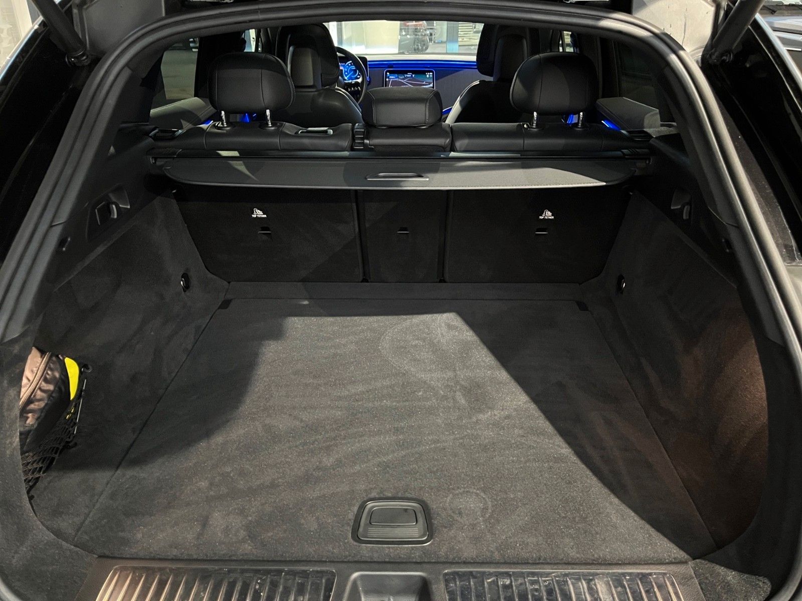 Fahrzeugabbildung Mercedes-Benz EQE 350+ SUV Edition AMG ACC Pano Burm. 4xSitzh.