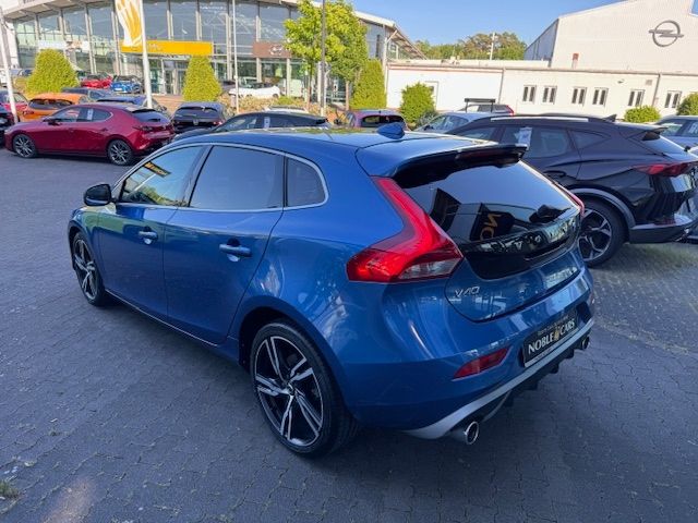 Fahrzeugabbildung Volvo V40 R Design RFK PDC KLIMA LED NAVI SHZ