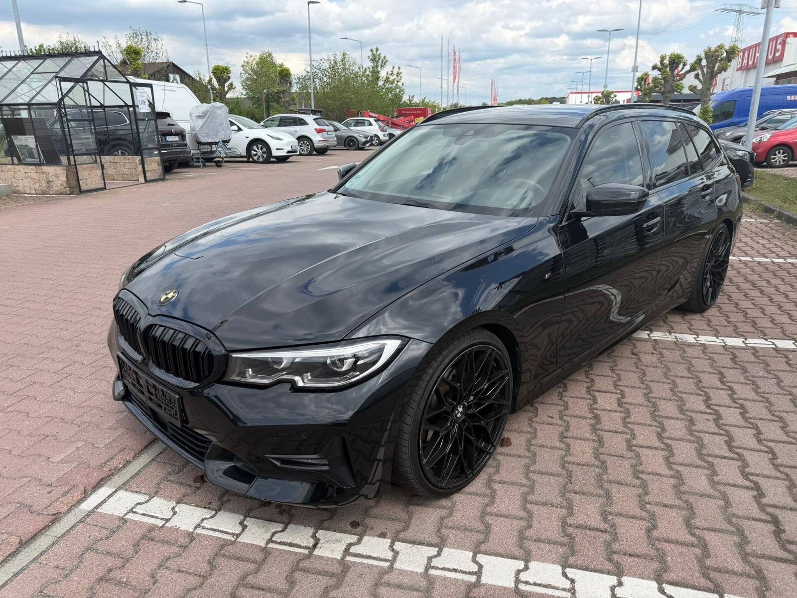 BMW 320d Touring M-Sport Automat Nav LED PDC Ambient