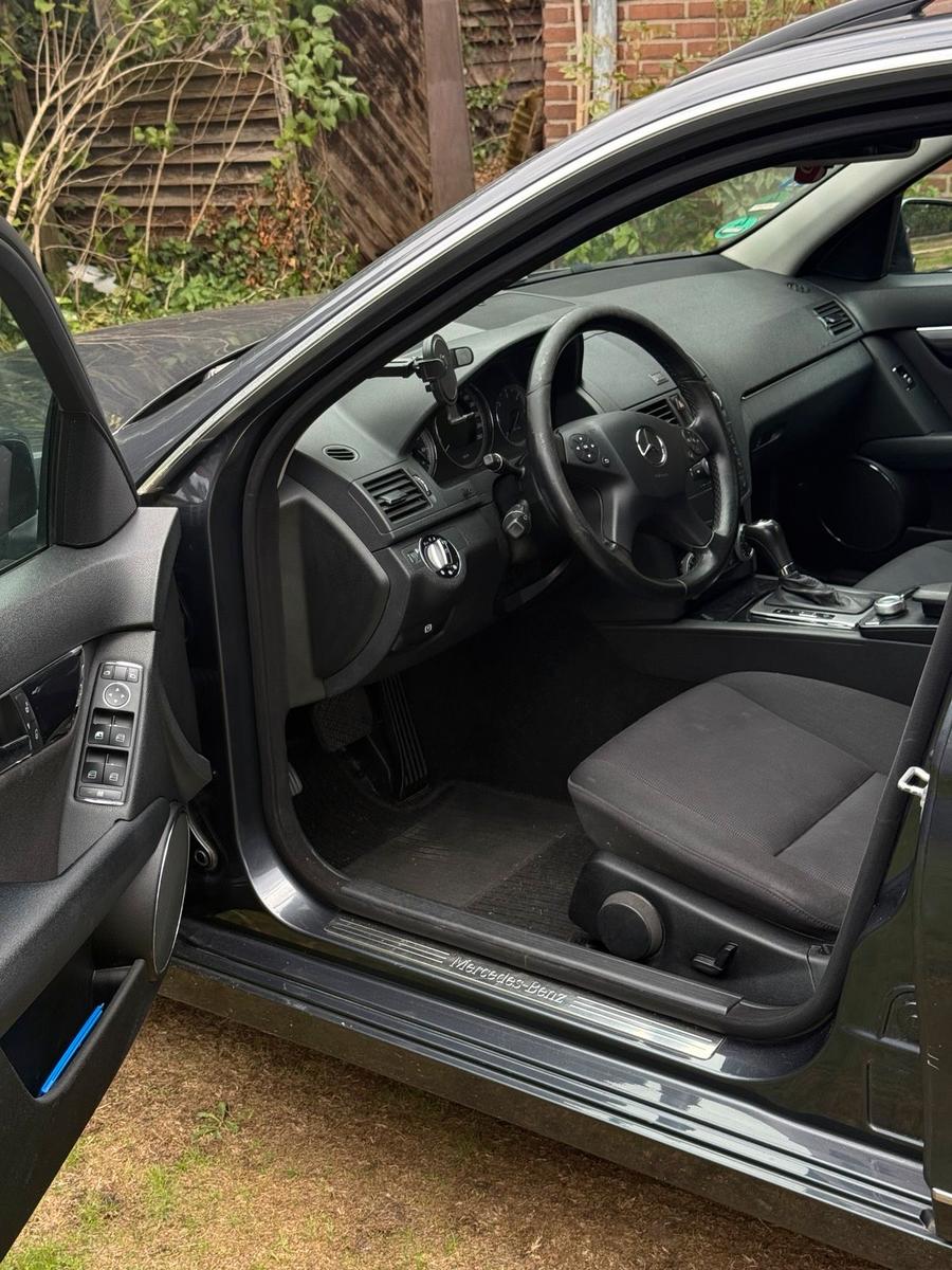Mercedes-Benz C220 2008 — photo 8