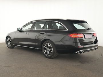 Mercedes E 220 - 8