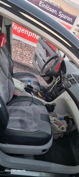 Mercedes-Benz Mercedes E200 W211 - Mercedes-Benz E-Class mit Diesel-Antrieb: W211