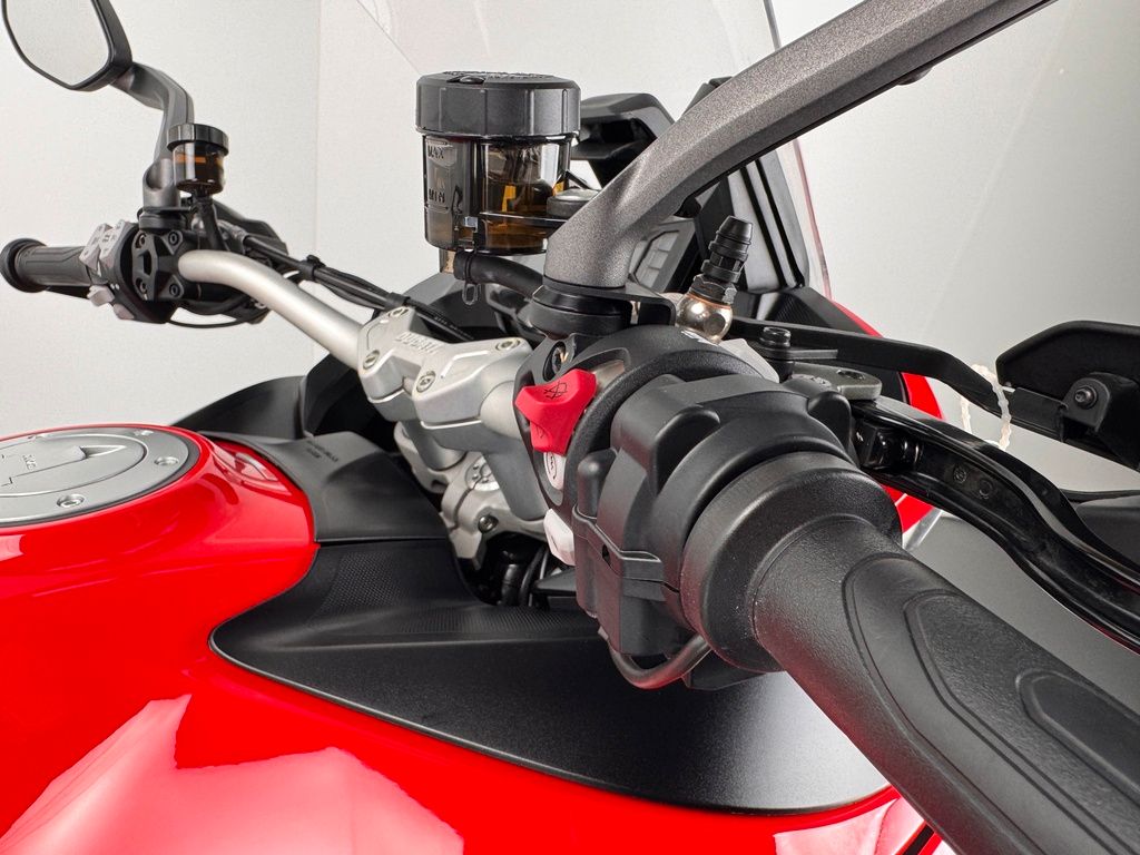 Fahrzeugabbildung Ducati MULTISTRADA V2 S TRAVEL *TOP-ZUSTAND *1.HAND