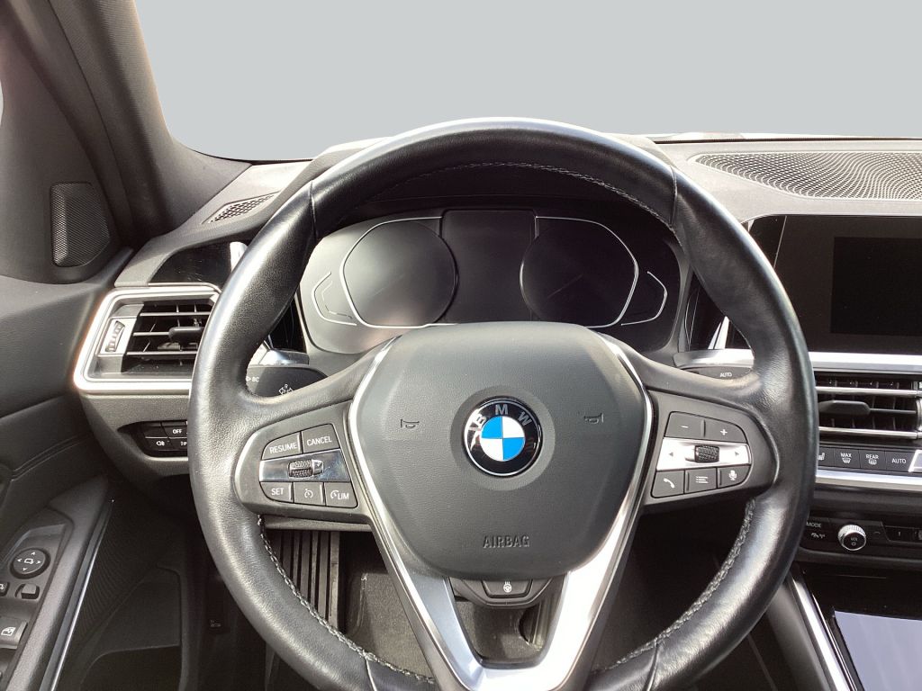BMW 320i Aut. Sport Line Laserlicht* HiFi* SHZ* foto 18