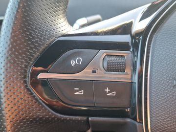 Peugeot 3008 GT Pack 1.6 225 360+Kam.+KeyLess+LED+Navi