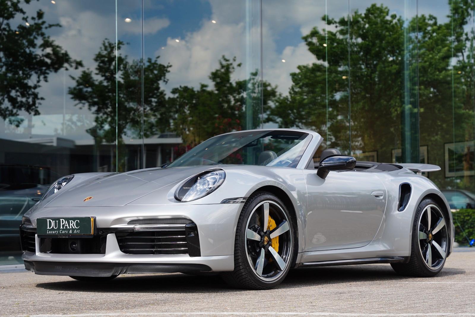 Porsche 911 Turbo S Cabriolet / Manufactur / Heritage