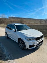 BMW X5 xDrive50i M XDRIVE TOP VOLL PANO HEAD UP SOFT - BMW X5: Xdrive50i