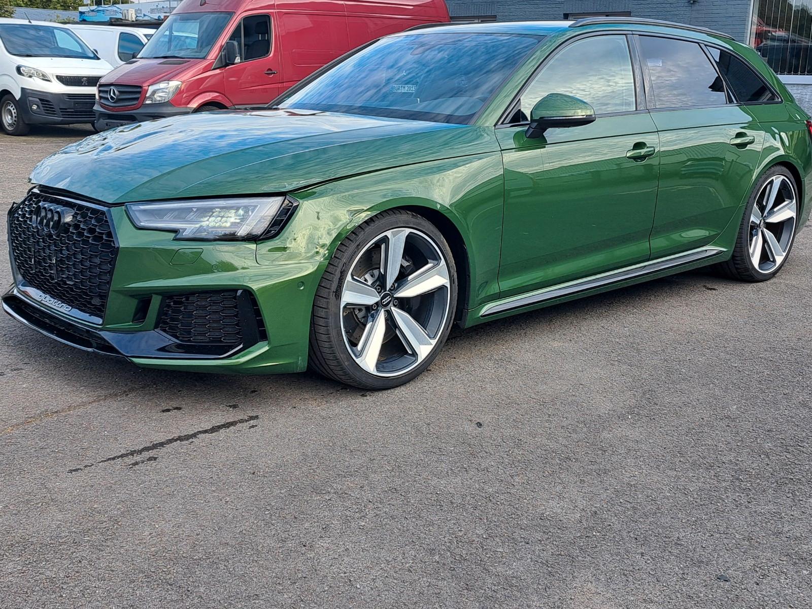 Audi RS4 RS 4 Avant 2.9 TFSI quattro/Sonomatgrün