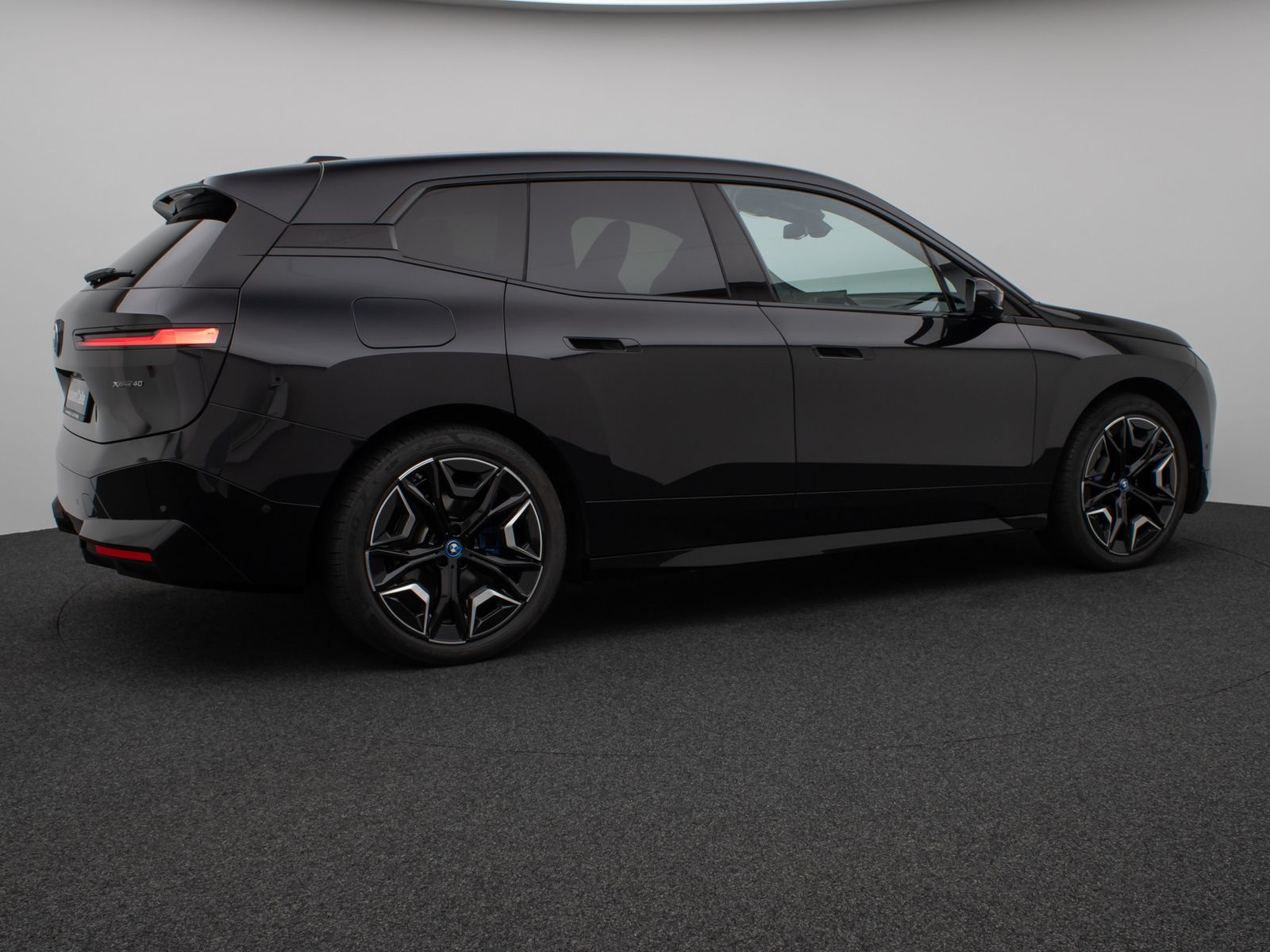 Fahrzeugabbildung BMW iX xD40 Sport 360°Laser H/K DAB AHK ACC 22Zoll