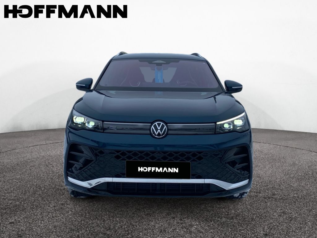 Fahrzeugabbildung Volkswagen Tiguan 1.5 eTSI DSG R-Line AHZV IQ Matrix Navi