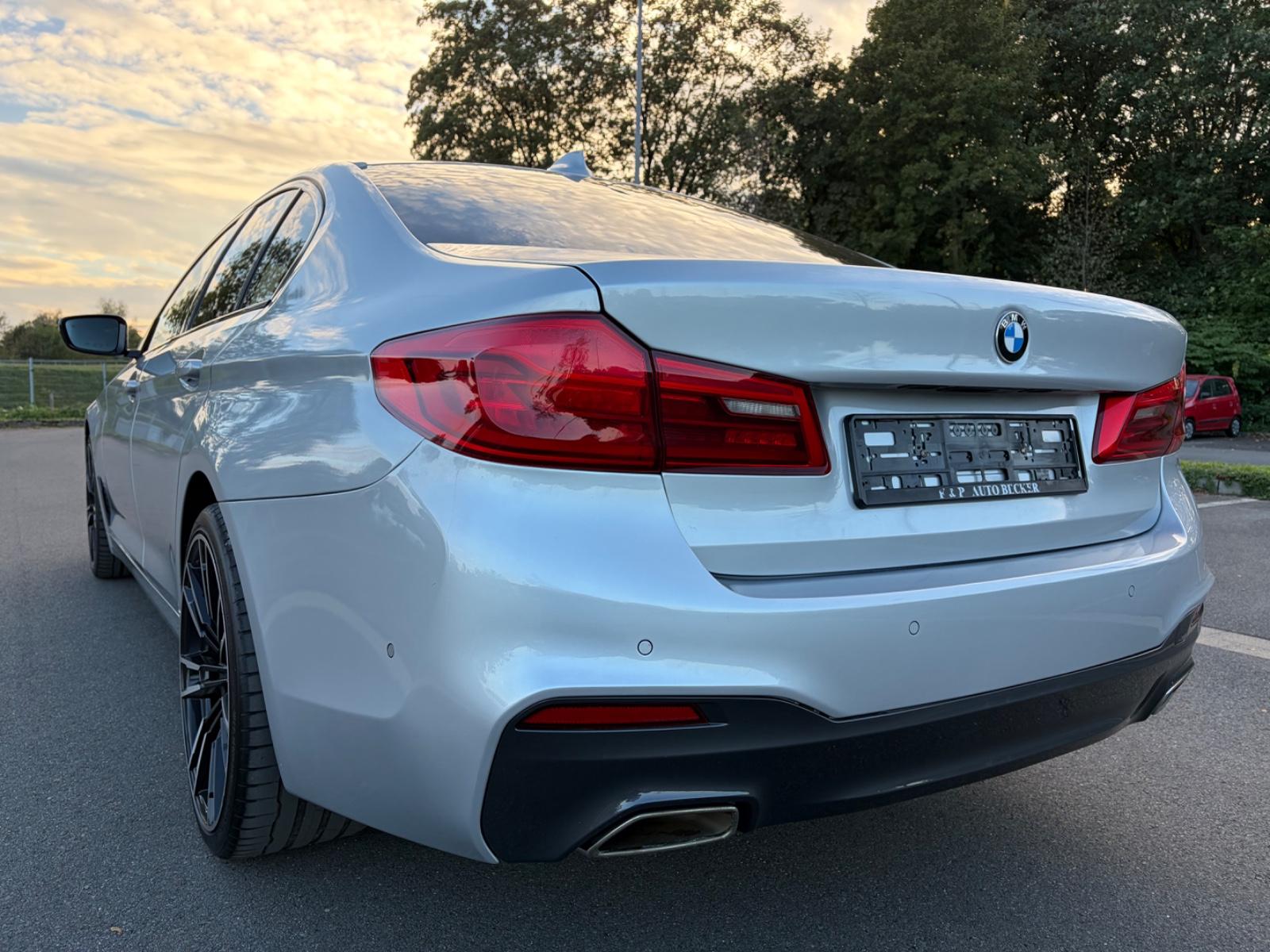 BMW 520 i M SPORT LINE LIMOSINE*NAVI*LED*20 ZOLL*