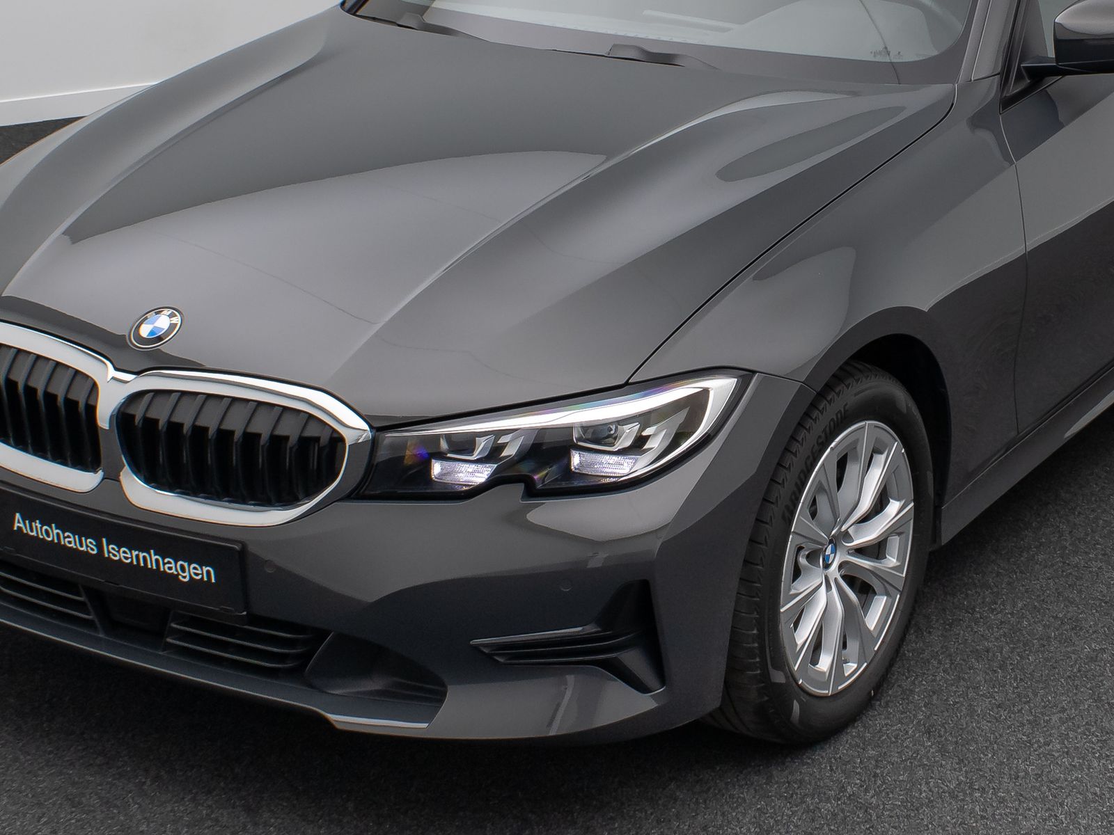 Fahrzeugabbildung BMW 320d Stop&Go Alarm DAB DriveAss AHK FernlichtAss