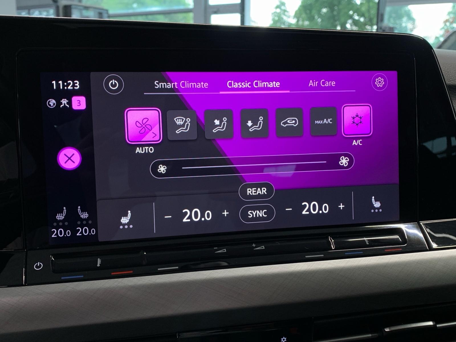 Volkswagen Golf VIII Life 1.5 TSI PANO MATRIX APP KAMERA, миниатюра 17