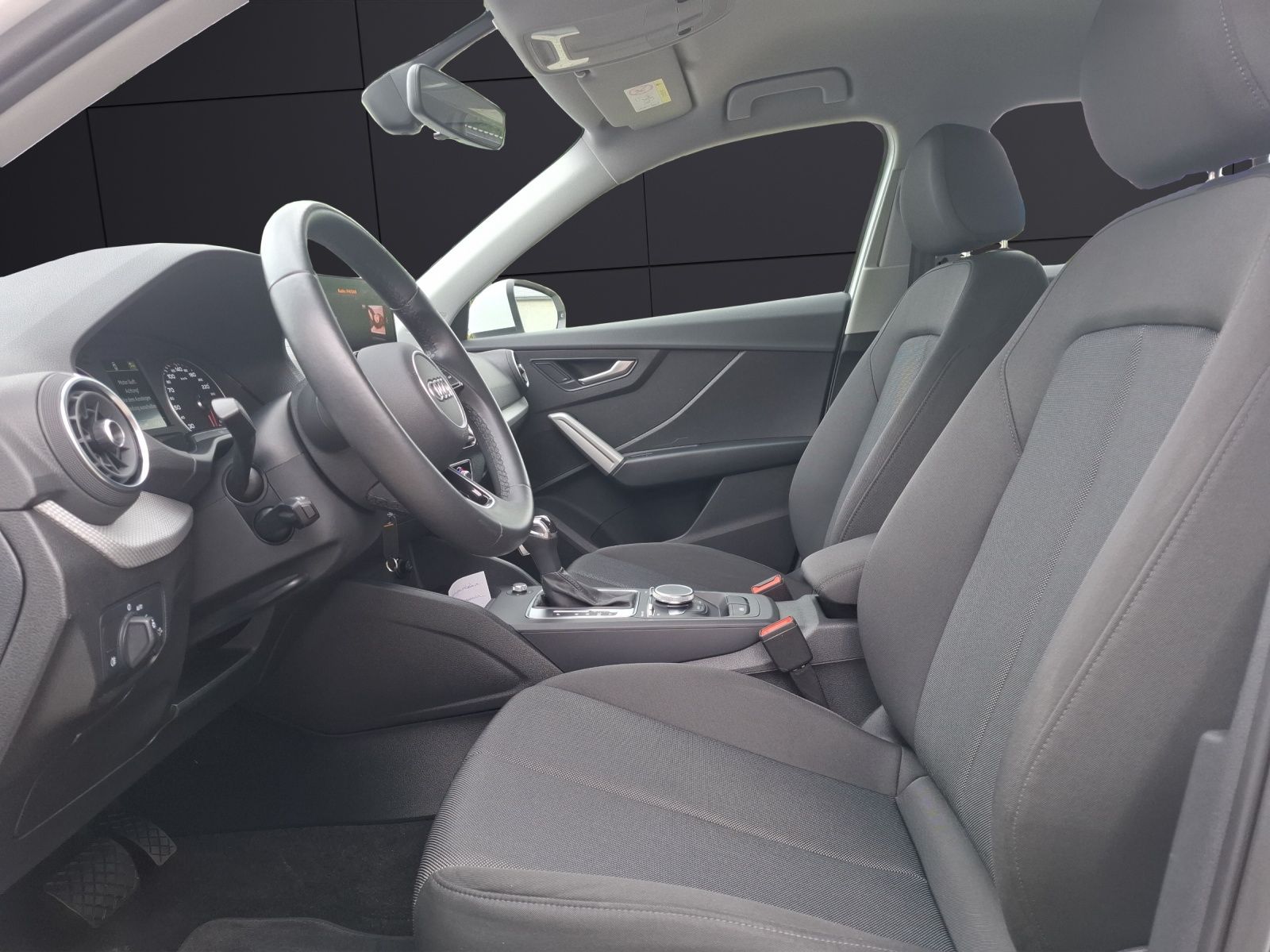 Fahrzeugabbildung Audi Q2 35 TFSI S-tronic LED Navi PDC SH