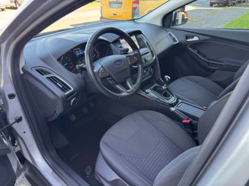 Ford Focus - 9