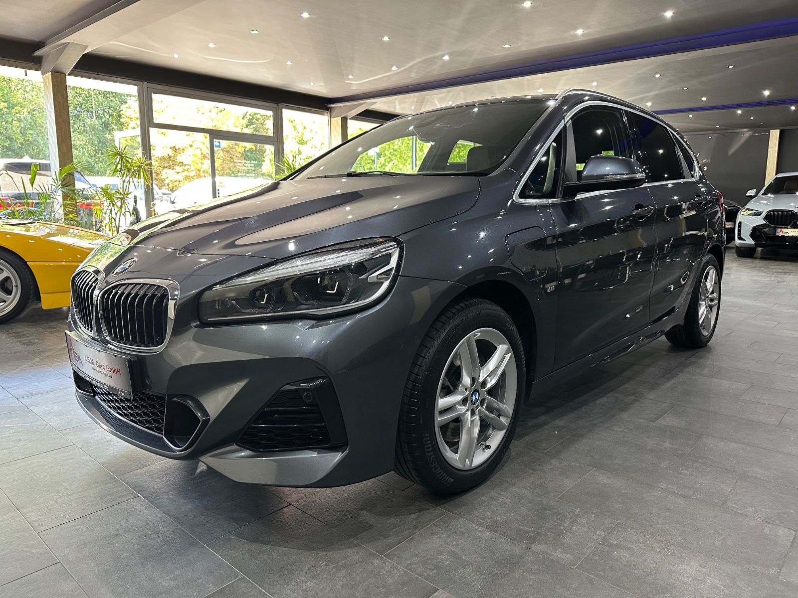 BMW 225 xe Active Tourer M Sport /HEAD-UP /LEDER/LED