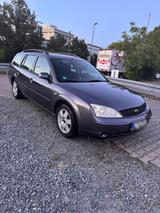 Ford Mondeo Turnier 1.8 - Ford Mondeo aus 2002: Kombi