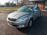 Skoda Octavia Lim. Elegance - gebrauchte Skoda Octavia aus dem Jahr 2012