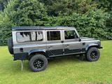 Land Rover Defender 110 TD4 Station Wagon SE SE - graue Land Rover Defender