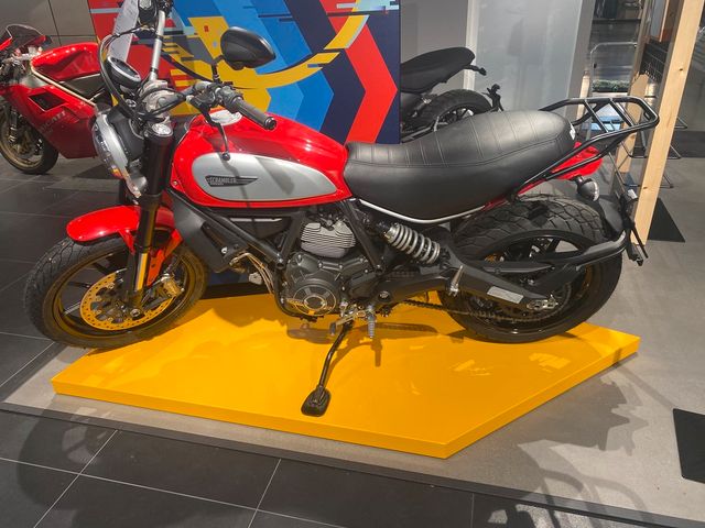 Ducati Scrambler 