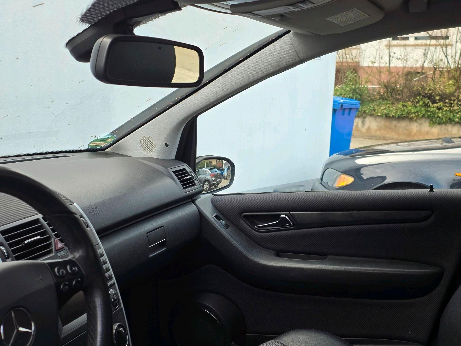 Mercedes-Benz A150 2009 — photo 7