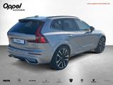 Volvo XC60 B5 AWD Ultimate Dark SHD+AHK+NAVI+360°K - silberne Volvo XC60