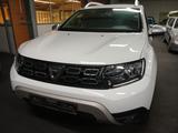 Dacia Duster II Prestige 4WD NAVI AHK RFK TUV NEU - Dacia Duster: Weiß