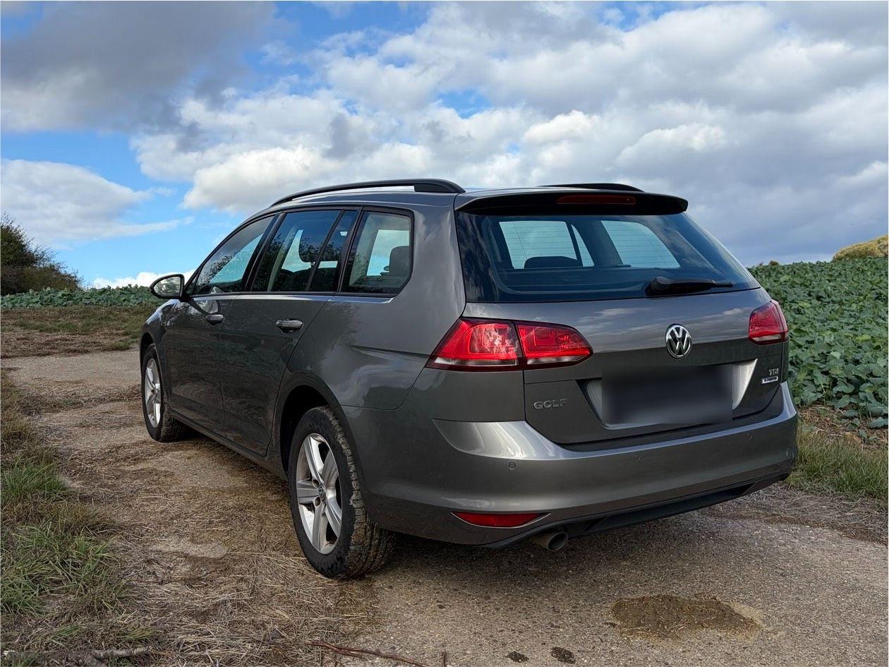 Volkswagen Golf 2014 — interior