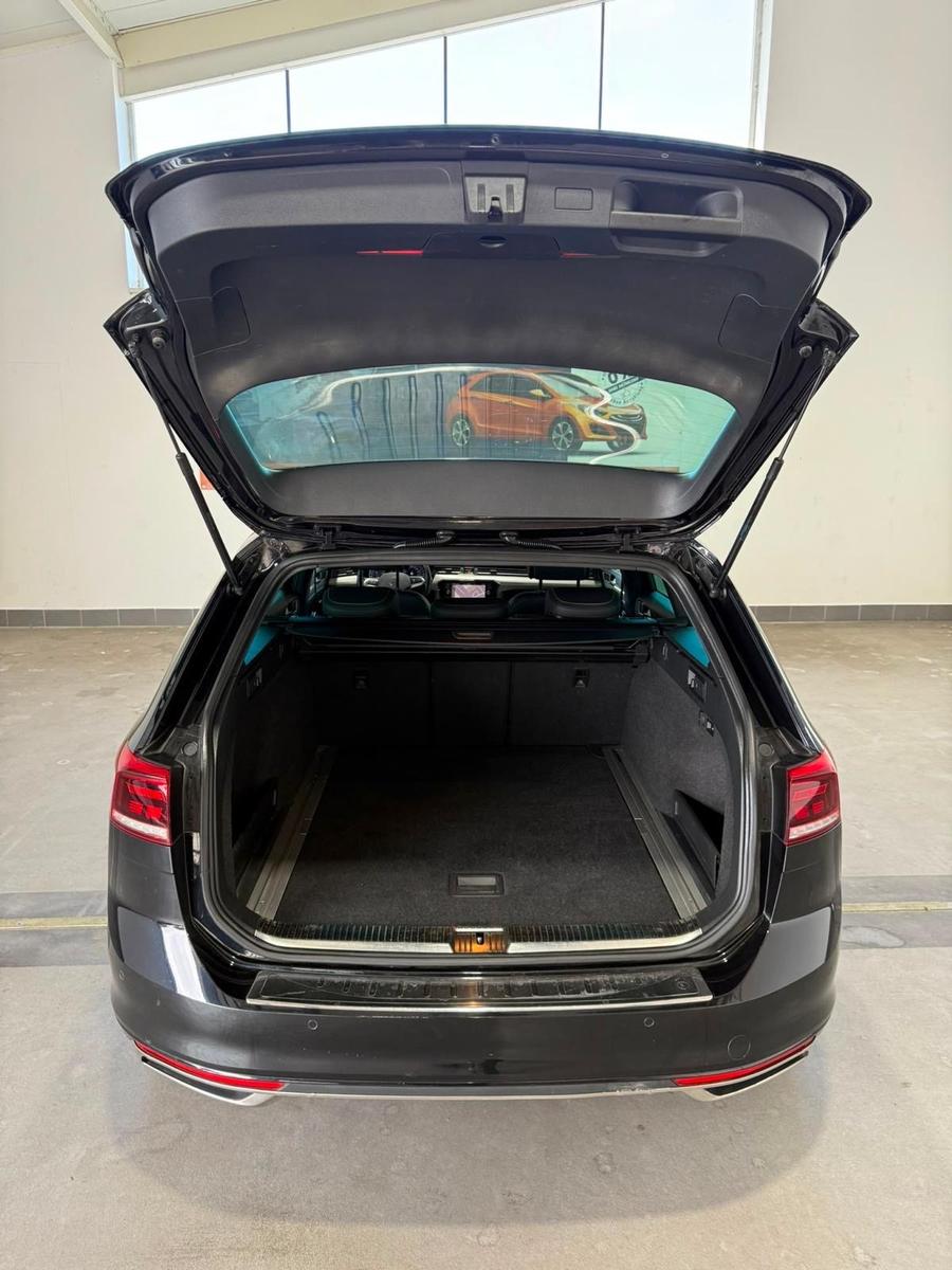Volkswagen Passat 2.0 TDI DSG AHK+NAVI+ACC, миниатюра 24
