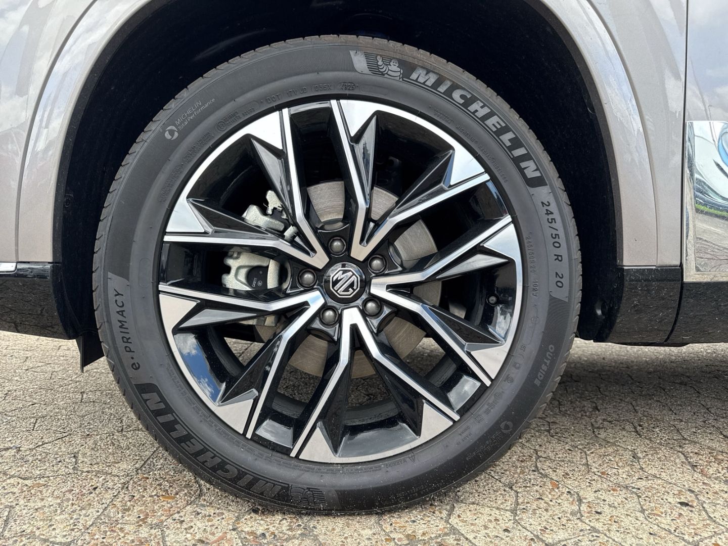Fahrzeugabbildung MG S9 PHEV Comfort