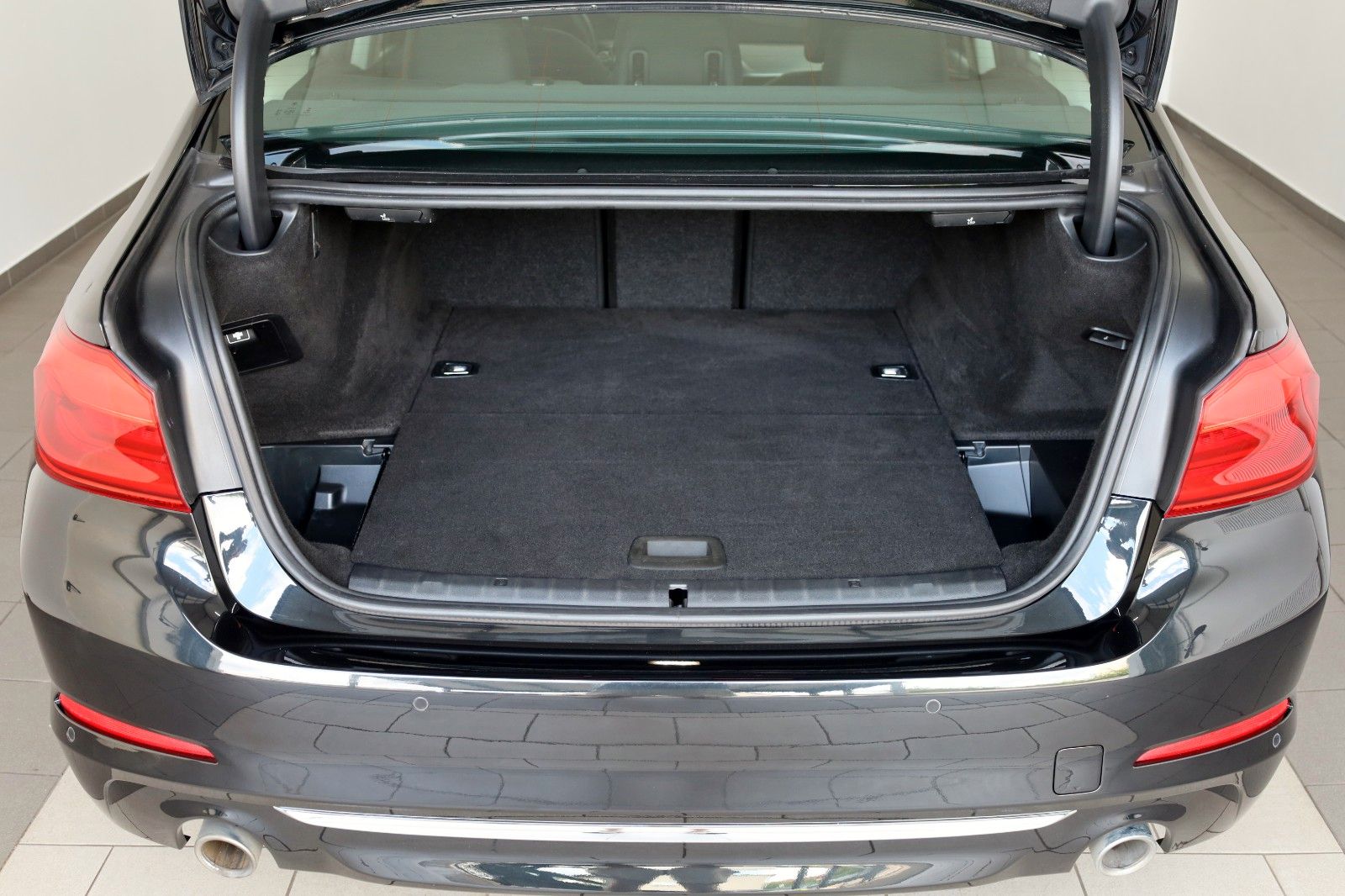 Fahrzeugabbildung BMW 530 e xDrive Luxury ,Leder,Navi,LED,Kamera,AHK e