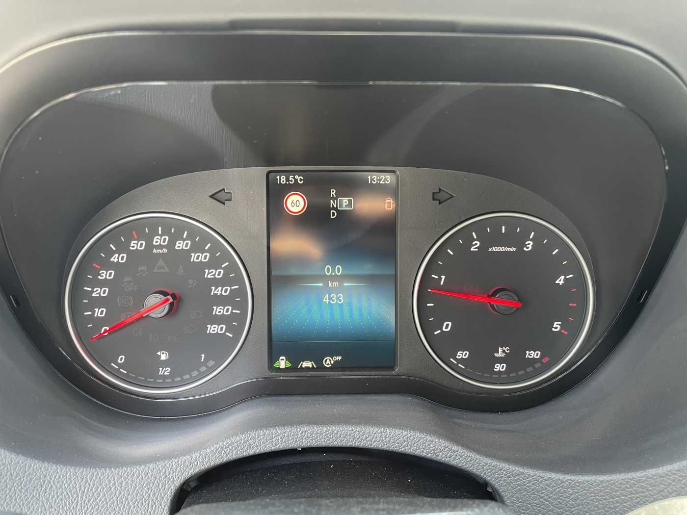 Fahrzeugabbildung Mercedes-Benz Sprinter 315 CDI Frischdienst Fahr-/Standkühlung