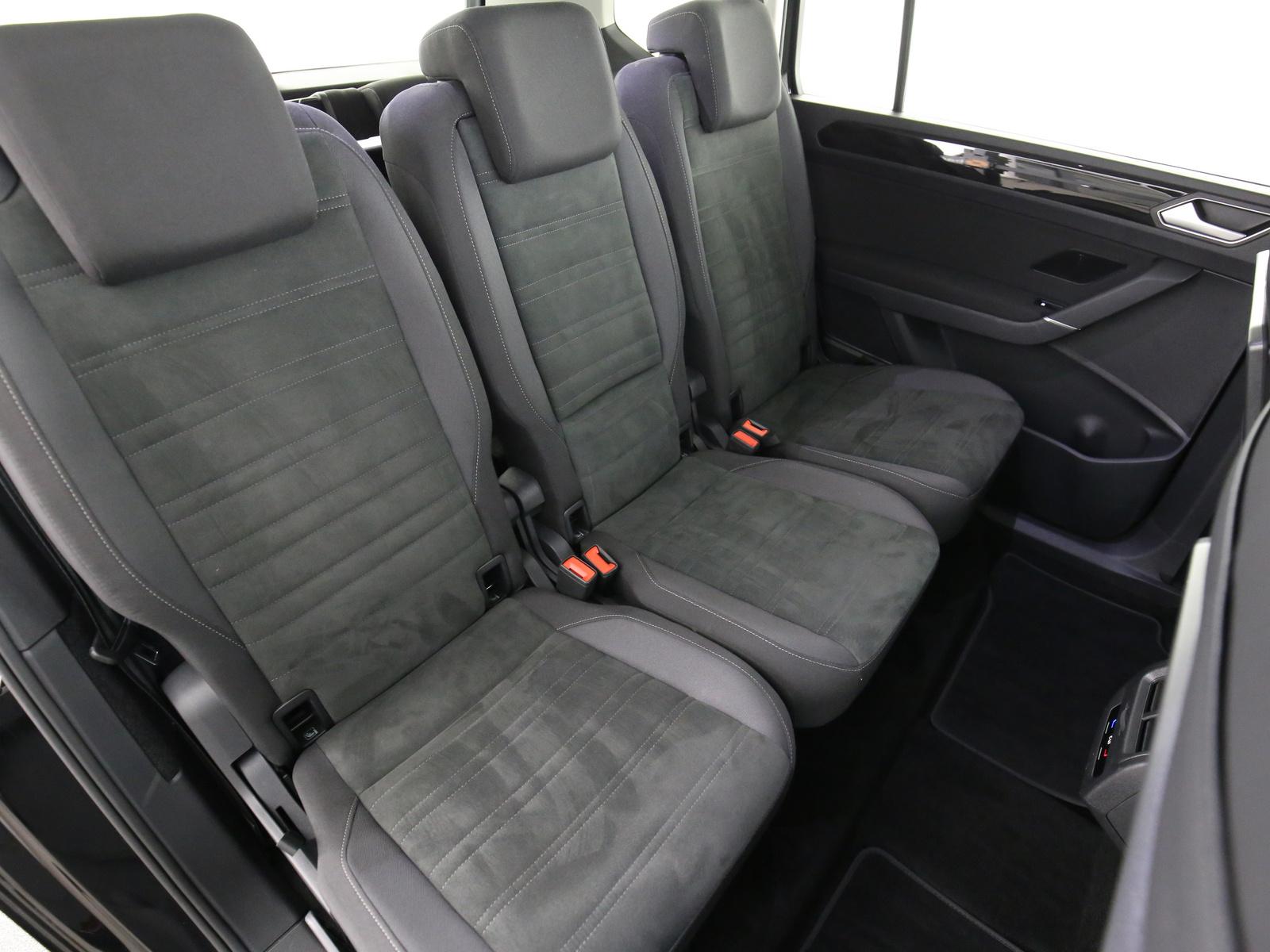 Volkswagen Touran 1,5 l TSI DSG Highline 7 Sitzer LED Navi, миниатюра 19