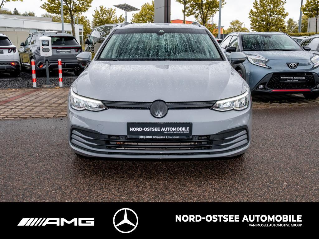 Volkswagen Golf VIII 1.0 TSI LED LKRDHZG TEMPO SHZ