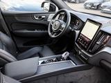 Volvo XC60 B5 AWD Ultra Black Edition Reskin NP: 75.84 - Volvo: Schiebedach