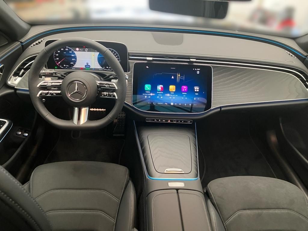 Fahrzeugabbildung Mercedes-Benz E 300 e Limousine +EDITION-AMG+AHK+20''Zoll+PANO