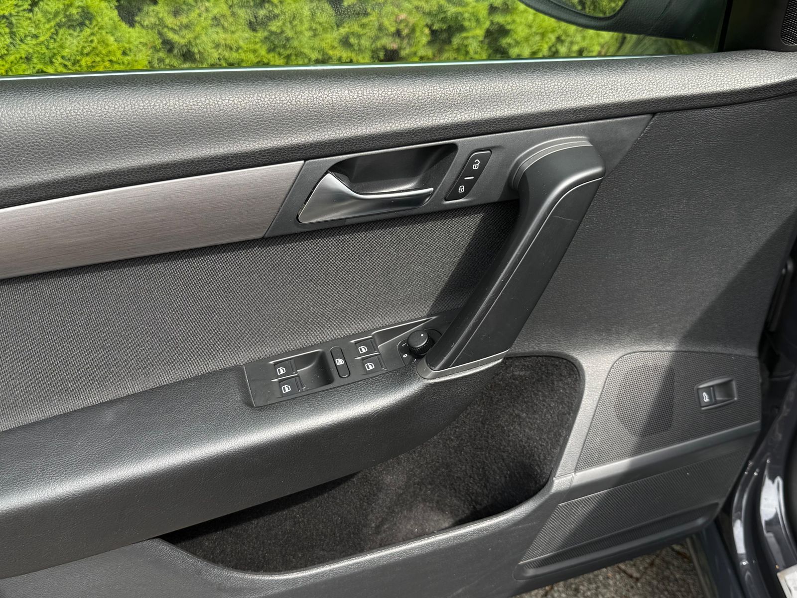Fahrzeugabbildung Volkswagen Passat Variant 2.0TDI DSG Comfort XEN+STHZ+AHK+