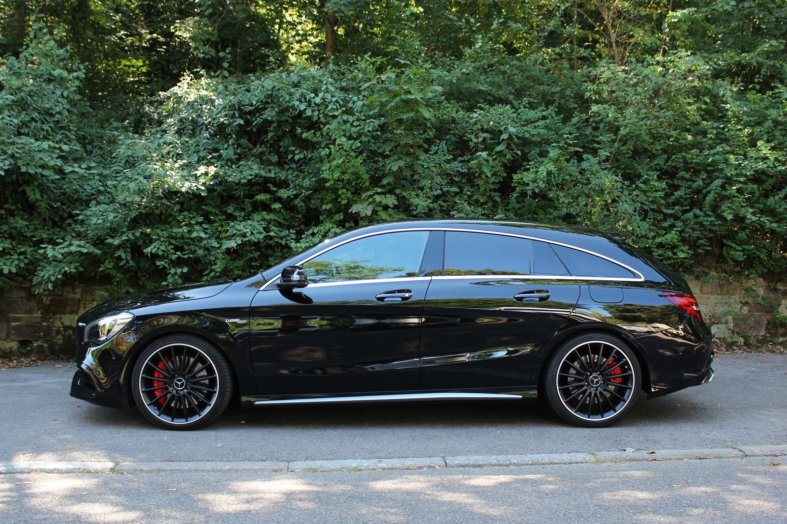 MERCEDES-BENZ CLA 45 AMG 4Matic SB | AMG Dynamic+ | Pano |