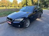 BMW 318d *NAVI - GSHD - PDC* - BMW 318 aus 2011: 318d