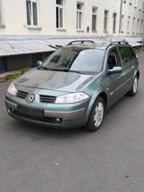 Renault Megane Grandtour(Kombi) |2.0 16V - Renault Megane mit Benzin-Antrieb: Kombi, 2.0