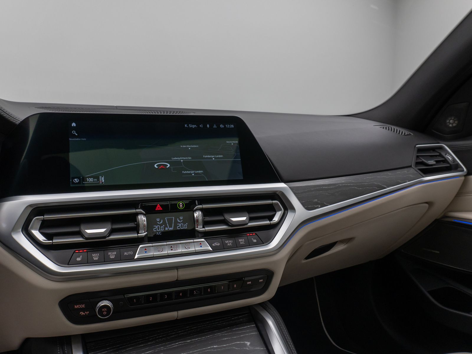 Fahrzeugabbildung BMW M3 Competition xD Glasdach Laser 360°HUD H/K DAB