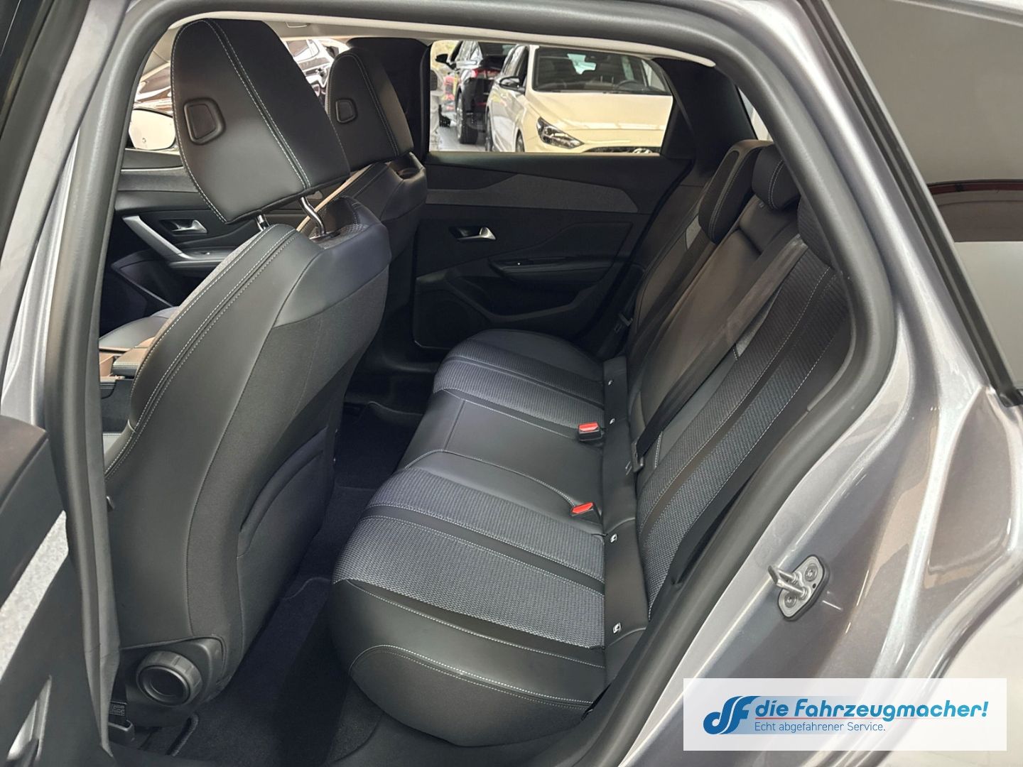 Fahrzeugabbildung Peugeot 308 SW Allure Pack Navi Memory Sitze 360 Kamera