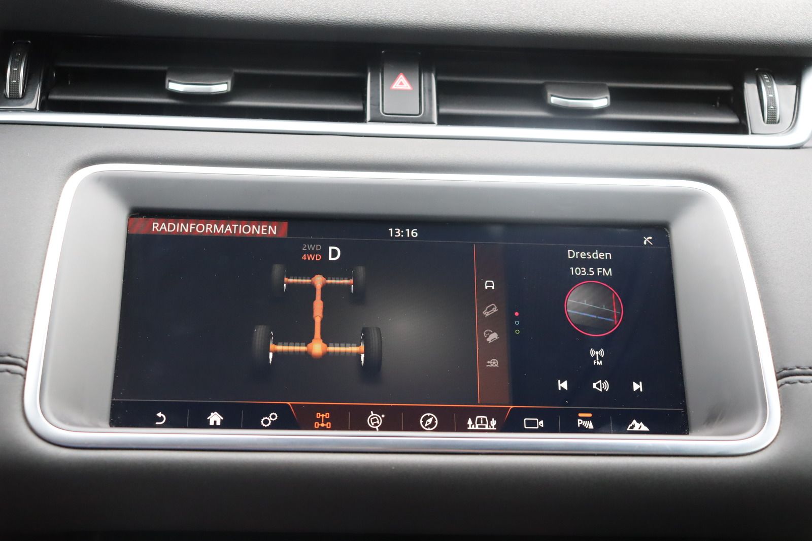 Fahrzeugabbildung Land Rover Range Rover Evoqe * LED * Memory * Keyless