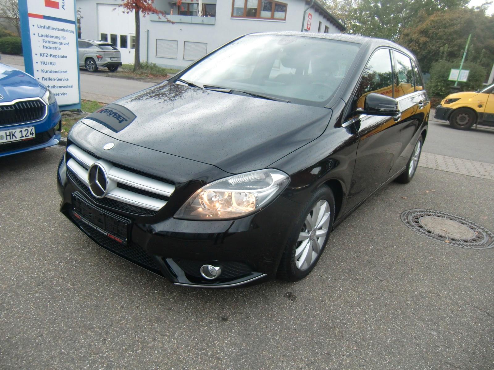 Mercedes-Benz B 200