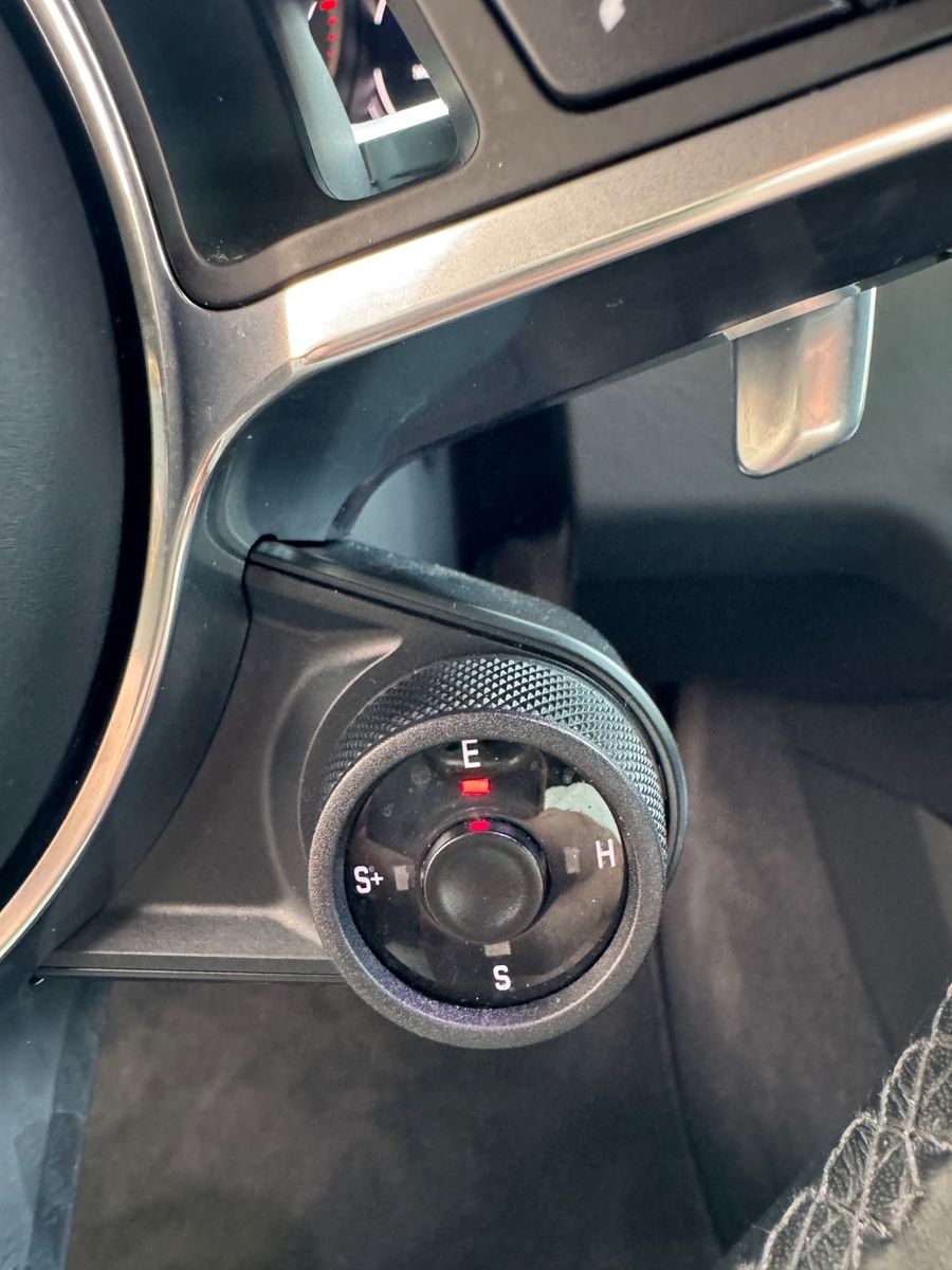 Fahrzeugabbildung Porsche Cayenne E-Hybrid/Innodrive/Panodach/