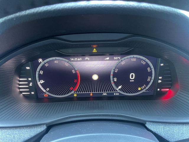 Skoda Kamiq 1.0 TSI TOUR *SHZ*NAVI*MATRIX*KESSY*KLIMA